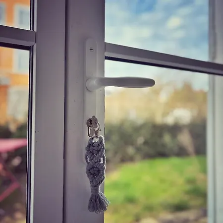 Le Jardin De L'arbre Sec + Parking, Proche Chateau. * Φονταινεμπλώ