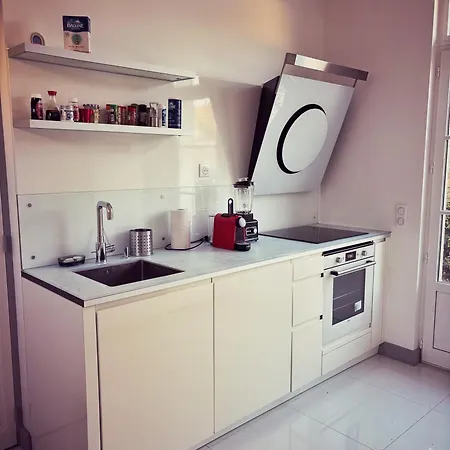 Le Jardin De L'arbre Sec + Parking, Proche Chateau. Διαμέρισμα