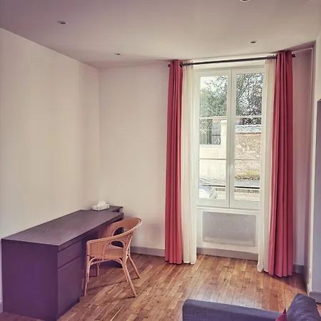 Le Jardin De L'arbre Sec + Parking, Proche Chateau. Διαμέρισμα *